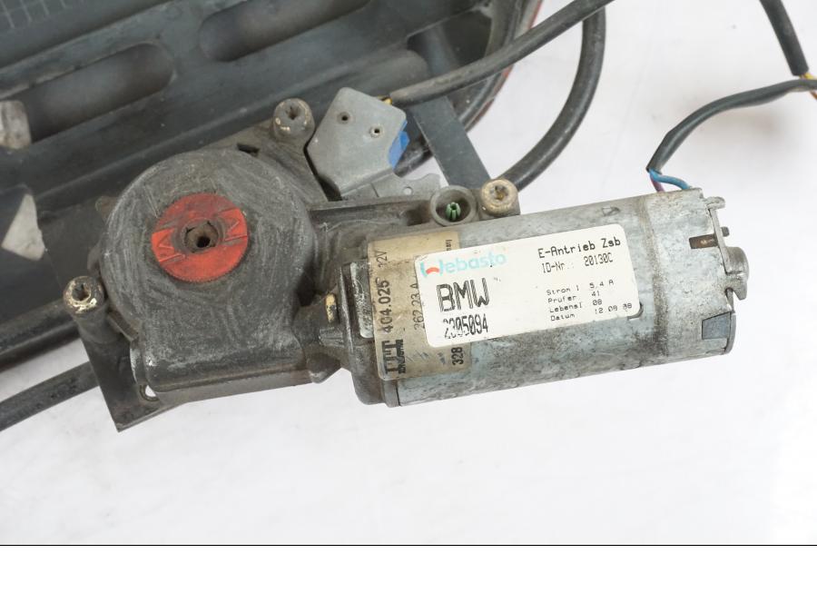 Extrabild3 på Vindrutemotor från en BMW K 1100 LT -1999 motorcykel.