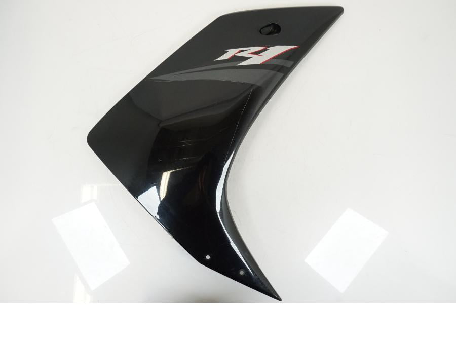 Framsidan på Sidkåpa från en Yamaha YZF 1000 R1 -2007 motorcykel.