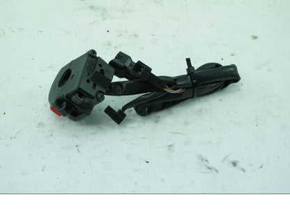 Höger sida på Styrelreglage från en Kawasaki ZX-6R -2004 motorcykel.