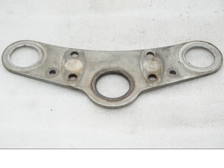 Framsidan på Gaffelkrona från en BMW R 90 -1975 motorcykel.