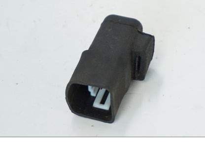 Baksidan på Relä från en Kawasaki ZR-7 -2001 motorcykel.