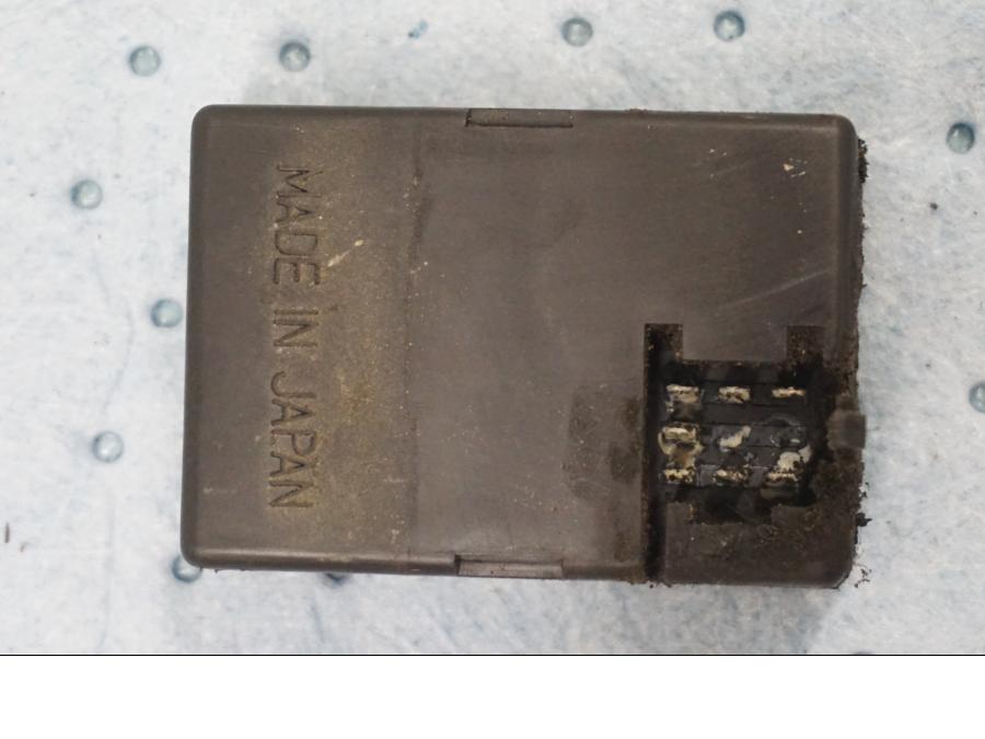 Framsidan på Sensor från en Honda GL 1200 -1987 motorcykel.