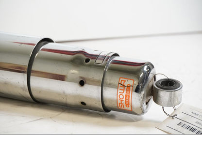 Baksidan på Stötdämpare från en Honda VT 1100 C -1995 motorcykel.