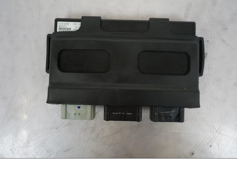 Höger sida på CDI / ECU från en KTM 1290 Super Duke R -2023 motorcykel.