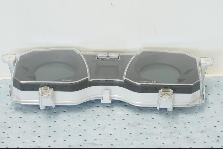 Baksidan på Instrumentpanel från en Yamaha X-Max 250 -2016 scooter.