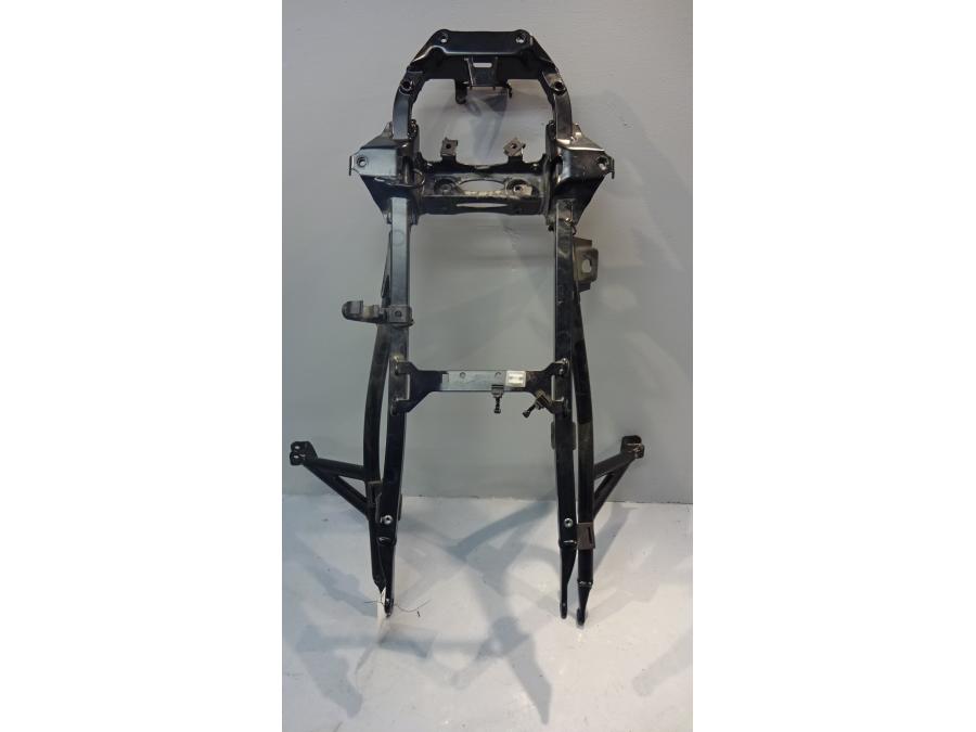 Framsidan på Bakram från en BMW F 800 GT -2015 motorcykel.