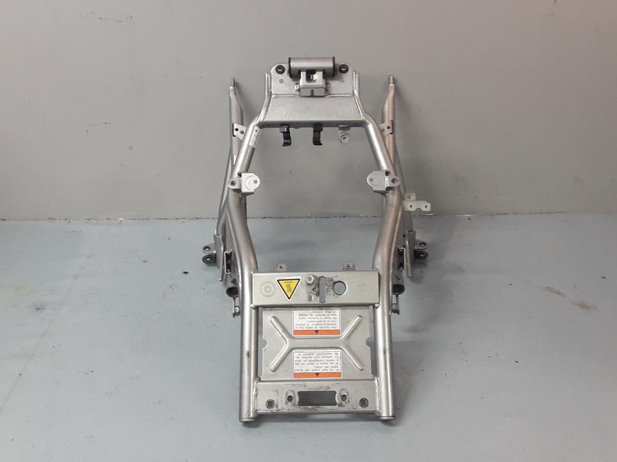 Framsidan på Bakram från en Yamaha FZ-6 -2004 motorcykel.