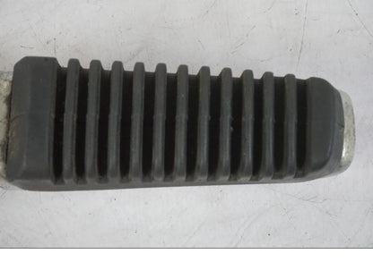 Baksidan på Fotpinne från en Suzuki GSX 550 EF -1985 motorcykel.