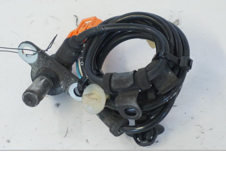 Framsidan på ABS givare från en Honda SH 300 A -2011 scooter.