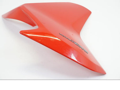 Höger sida på Sidkåpa från en Ducati Multistrada 1260 s -2020 motorcykel.