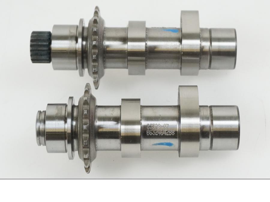 Framsidan på Kamaxel från en H-D FXD Dyna Glide -2013 motorcykel.