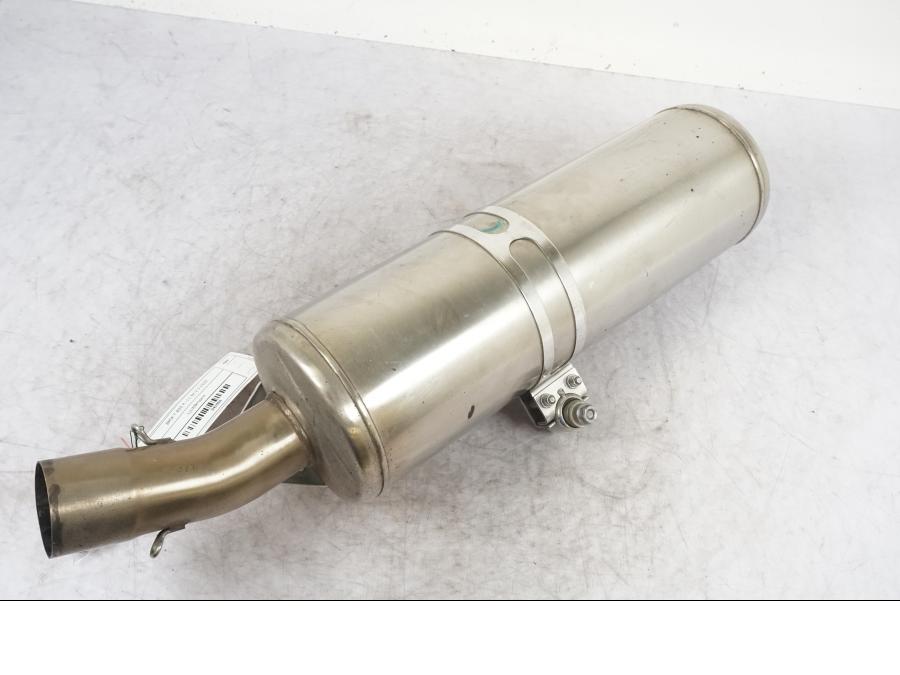 Vänster sida på Ljuddämpare från en BMW F 800 R -2011 motorcykel.