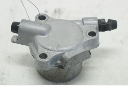 Baksidan på Kopplingslavcylinder från en Triumph Tiger Explorer -2012 motorcykel.