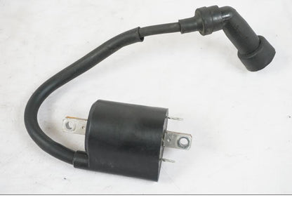 Framsidan på Tändspole från en Yamaha XVS 1100 -2004 motorcykel.