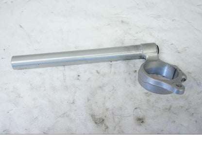 Framsidan på Styre från en Suzuki GSX-R 750 -2001 motorcykel.