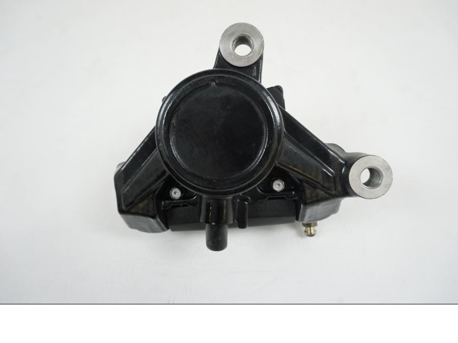 Höger sida på Bromshuvudcylinder från en Yamaha XVS 1100 -2003 motorcykel.