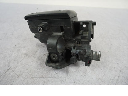 Baksidan på Bromshuvudcylinder från en BMW R 850 R -2004 motorcykel.