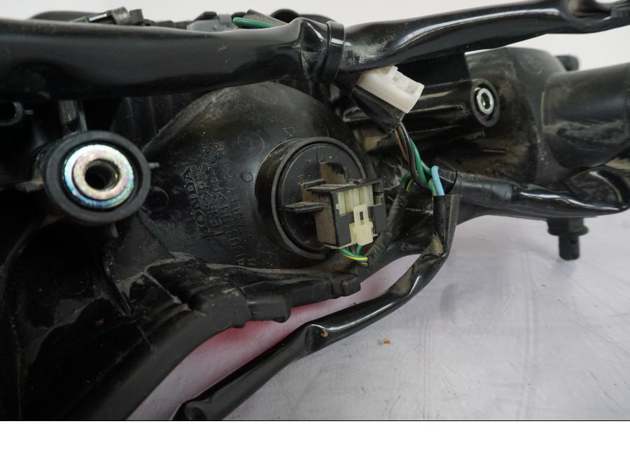 Extrabild2 på Baklampa från en Honda VFR 1200 -2010 motorcykel.