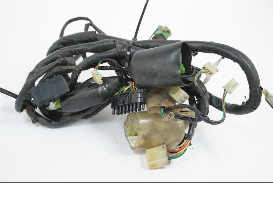 Snett nerifrån på Kabelstam från en Honda VTR 1000 F -1999 motorcykel.