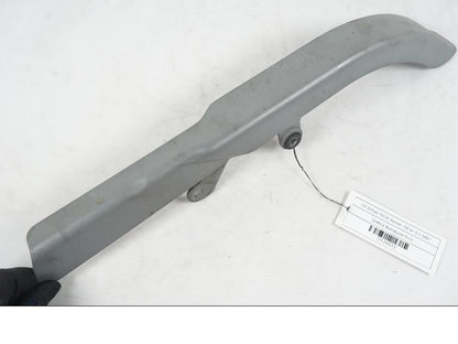 Baksidan på Remskydd från en H-D Softail FXCW Rocker -2008 motorcykel.