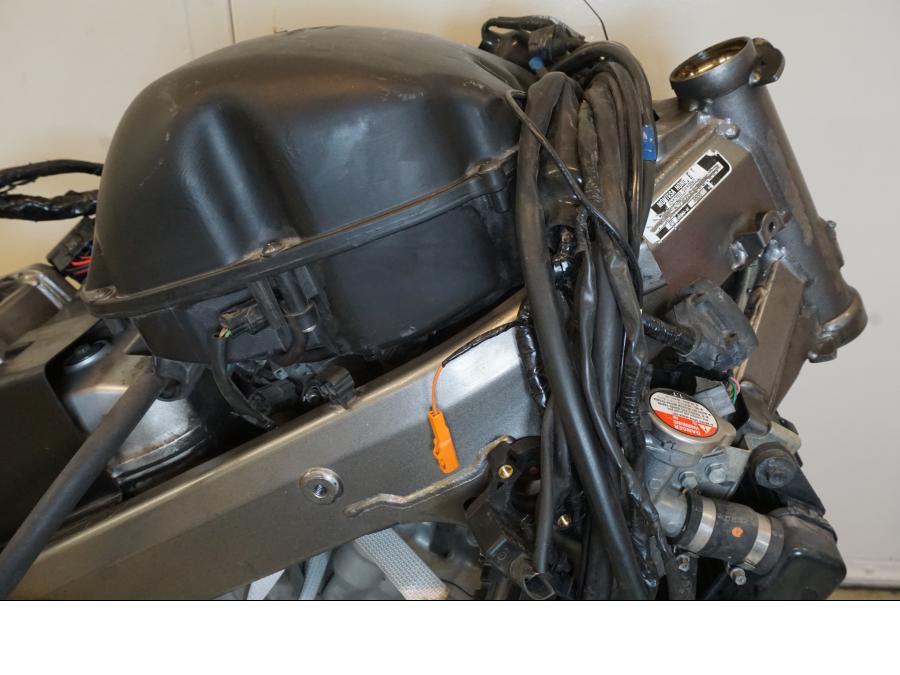 Snett uppifrån på Motorpaket från en Honda NT 700 -2008 motorcykel.