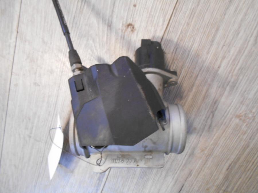 Framsidan på Spjällhus från en BMW R 1200 GS -2007 motorcykel.