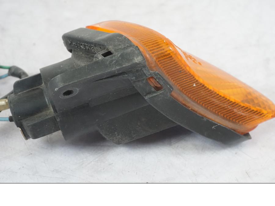 Höger sida på Blinkers från en Honda CBR 1000 F -1999 motorcykel.