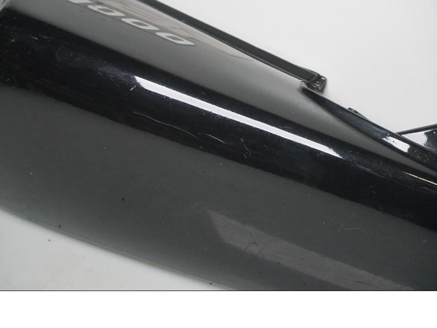 Höger sida på Bakvinge från en Honda CBF 1000 -2006 motorcykel.