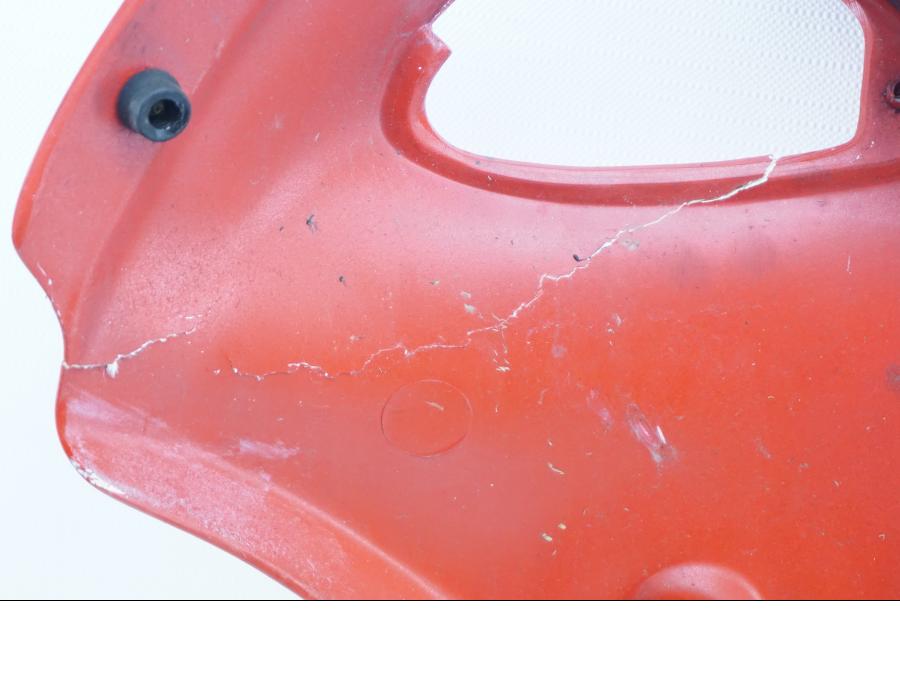 Extrabild2 på Sidkåpa från en Ducati 750 SS -1995 motorcykel.