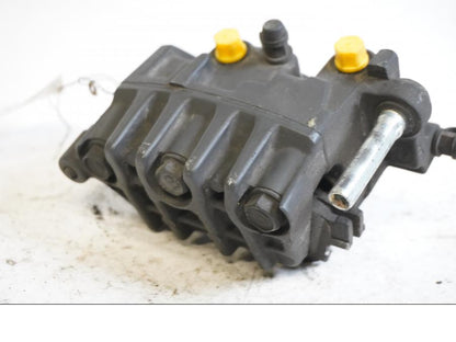 Baksidan på Bromsok från en Honda CBR 1100 XX -1998 motorcykel.