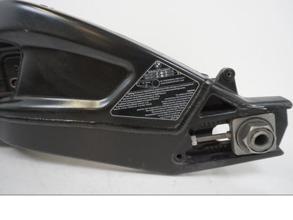 Baksidan på Sving från en BMW S 1000 R -2019 motorcykel.