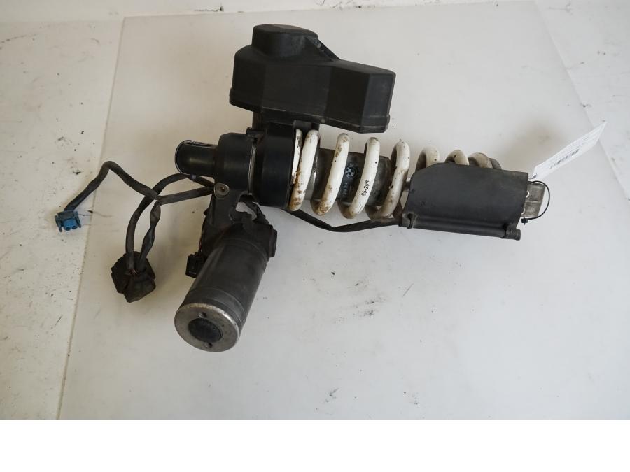 Framsidan på Stötdämpare ESA från en BMW K 1200 S -2007 motorcykel.