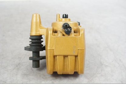 Höger sida på Bromsok från en Kawasaki ZX-6R -2006 motorcykel.