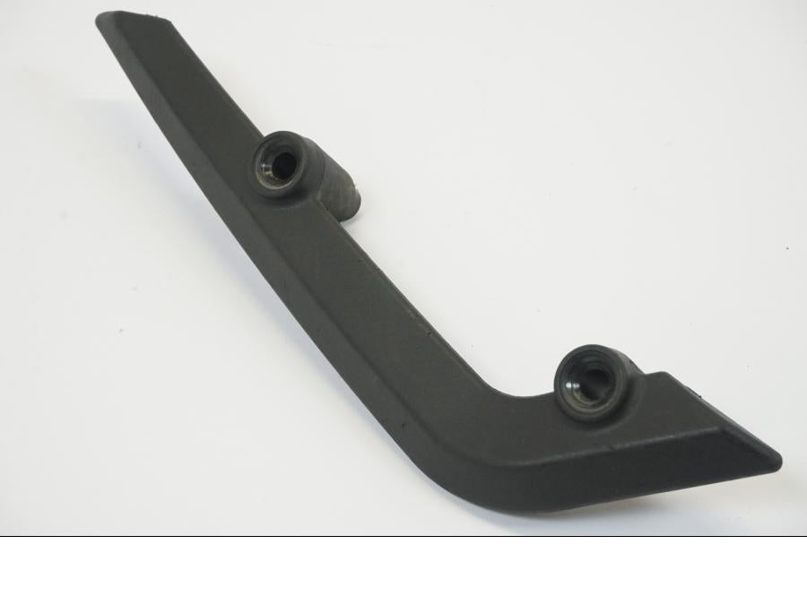 Vänster sida på Passagerarhandtag från en KTM 690 Duke -2008 motorcykel.