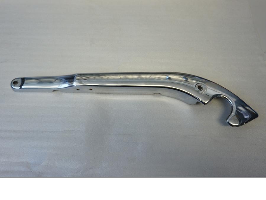 Framsidan på Bakskärmstag från en Suzuki VZ 800 -1998 motorcykel.