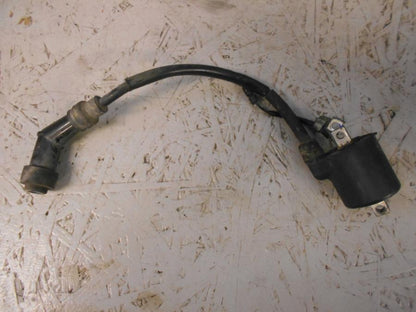 Framsidan på Tändspole från en Honda CBR 125 R -2006 motorcykel.