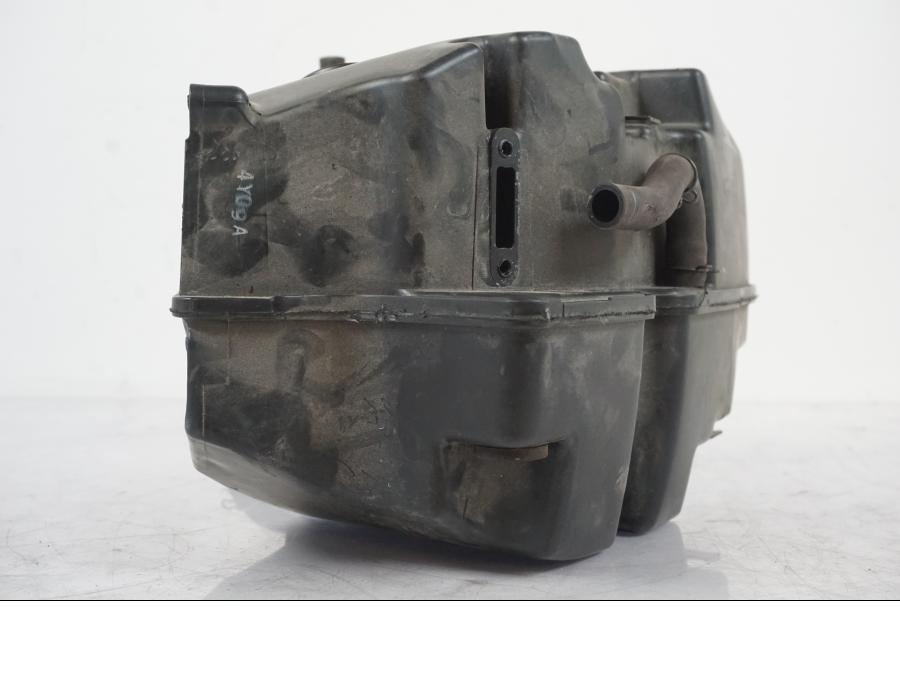 Extrabild4 på Luftburk från en Suzuki VZR 1800 -2009 motorcykel.