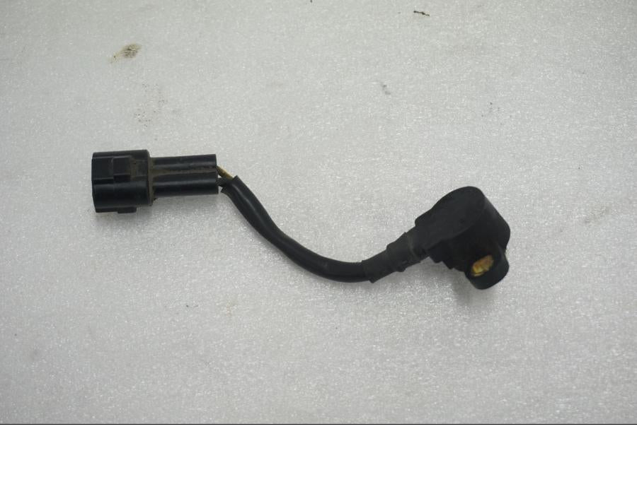 Framsidan på TPS från en Suzuki VL 800 -2004 motorcykel.