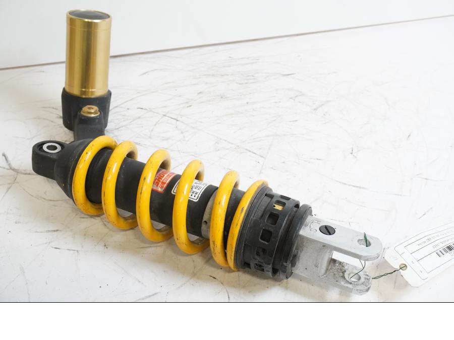 Framsidan på Stötdämpare från en Honda CBR 600 RR -2004 motorcykel.