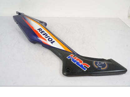 Framsidan på Bakvinge från en Honda CBR 125 R -2006 motorcykel.