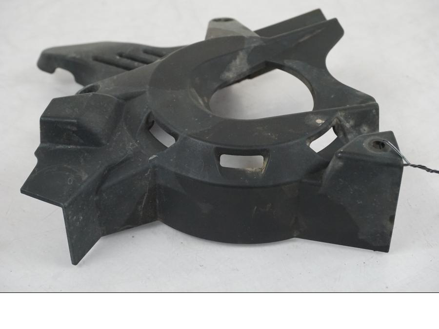 Baksidan på Drevkåpa från en BMW F 800 GS -2008 motorcykel.