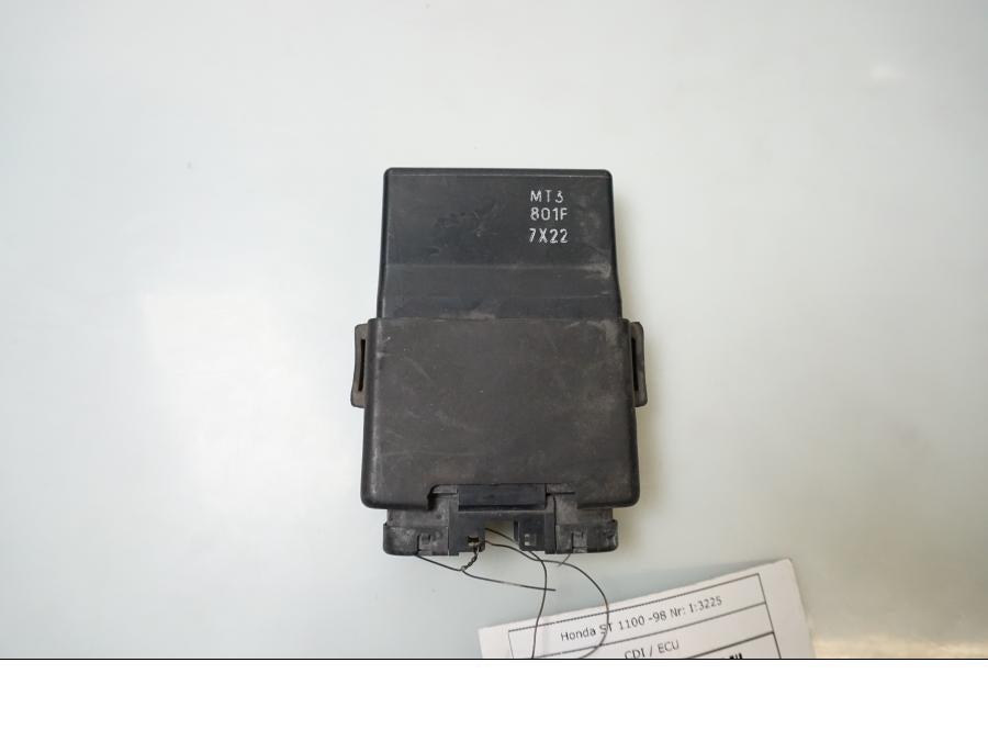 Framsidan på CDI / ECU från en Honda ST 1100 -1998 motorcykel.