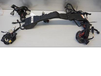 Framsidan på Kabelstam från en H-D Street Glide FLHX -2015 motorcykel.