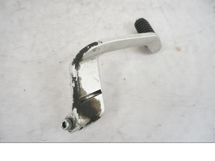 Baksidan på Växelpedal från en Yamaha MT 125 -2017 motorcykel.