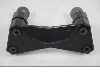 Extrabild1 på Styrfäste från en Kawasaki Z 750 -2006 motorcykel.