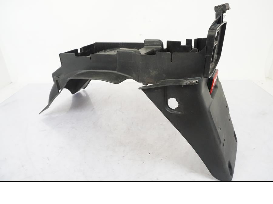 Framsidan på Bakskärm från en Honda CB 750 -1996 motorcykel.