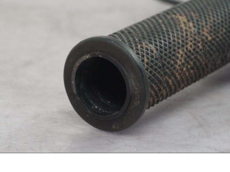 Höger sida på Värmehandtag från en Ducati Multistrada V4 -2024 motorcykel.