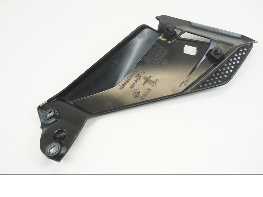 Höger sida på Sidopanel från en BMW R 1200 GS -2018 motorcykel.