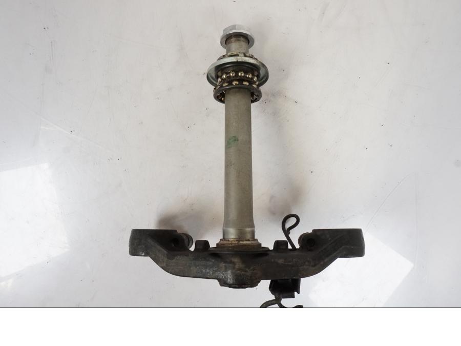 Snett uppifrån på Gaffelkrona från en Honda VFR 750 -1994 motorcykel.