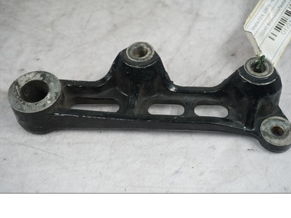 Framsidan på Bromsoksfäste från en Yamaha FZR 1000 -1991 motorcykel.